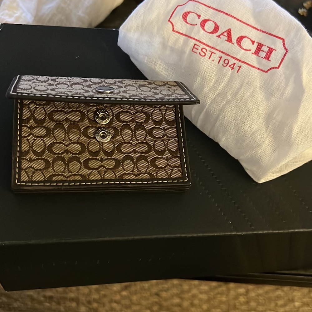 Card Holder - Picture 4 of 4